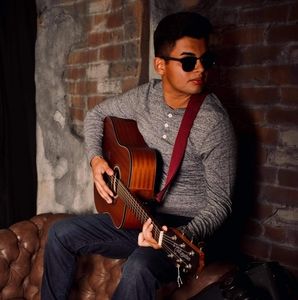 Meet your Posher, Luis